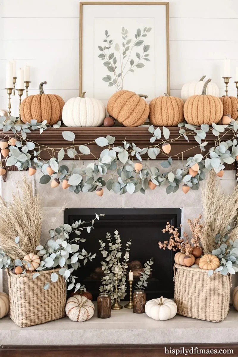 chunky knit pumpkins and felt acorns for a whimsical, textural look 1