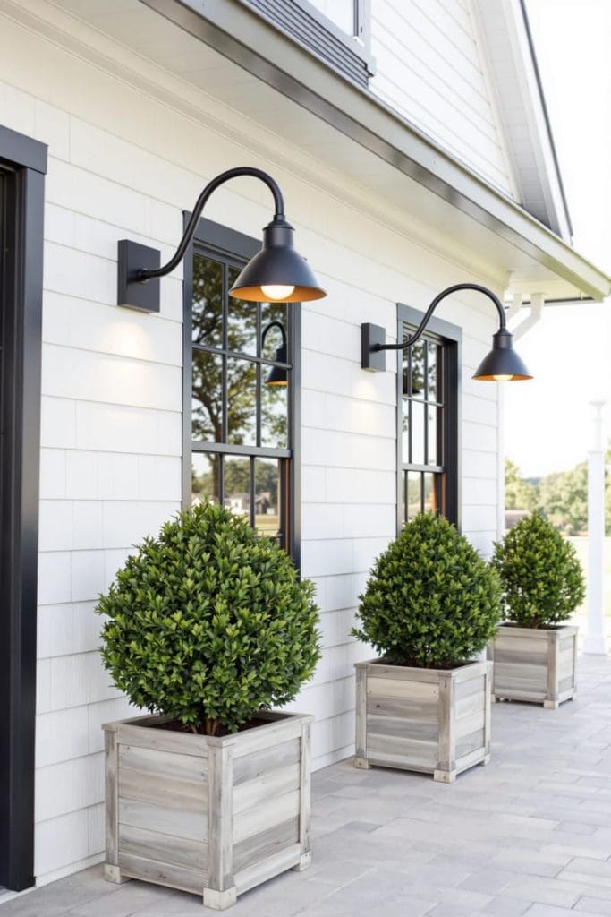 15 Farmhouse Outdoor Lighting Ideas For Effortless Rustic Charm ...