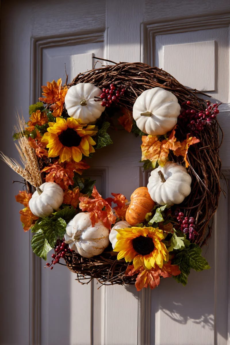 oversized pumpkin and sunflower wreath with natural twigs 1