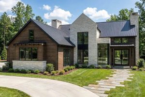 contemporary transitional 4 bedroom house plan wit 4