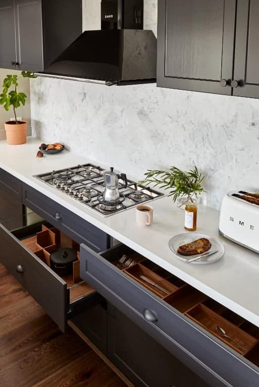 Modern Kitchen Ideas That Age Well (and the One Already Dating) 12 drawers, not doors, below the counter 11