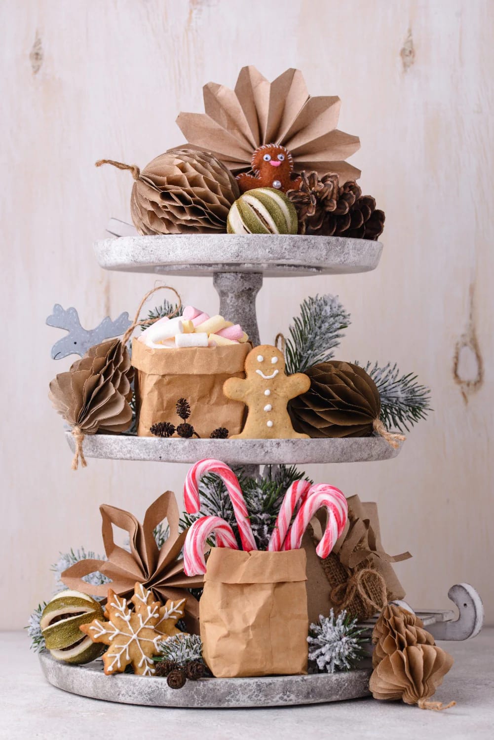 give the tiered tray one job 1