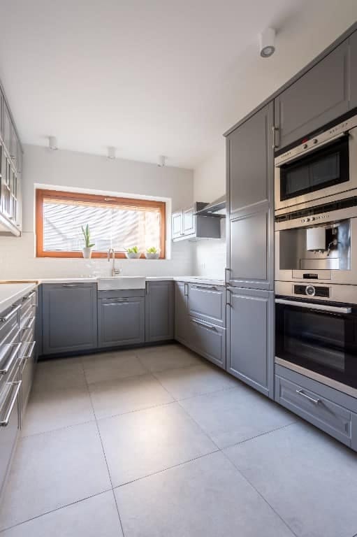 the cool-grey kitchen is the one modern kitchen idea already dating 1