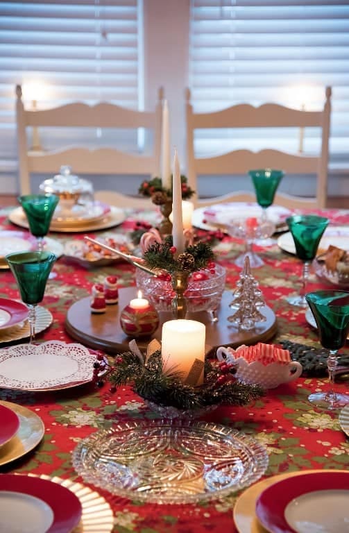the dining table is where a 1950s christmas actually lived 1