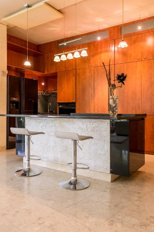 Modern Kitchen Ideas That Age Well (and the One Already Dating) 3 warm wood cabinets, though white oak is already peaking 2