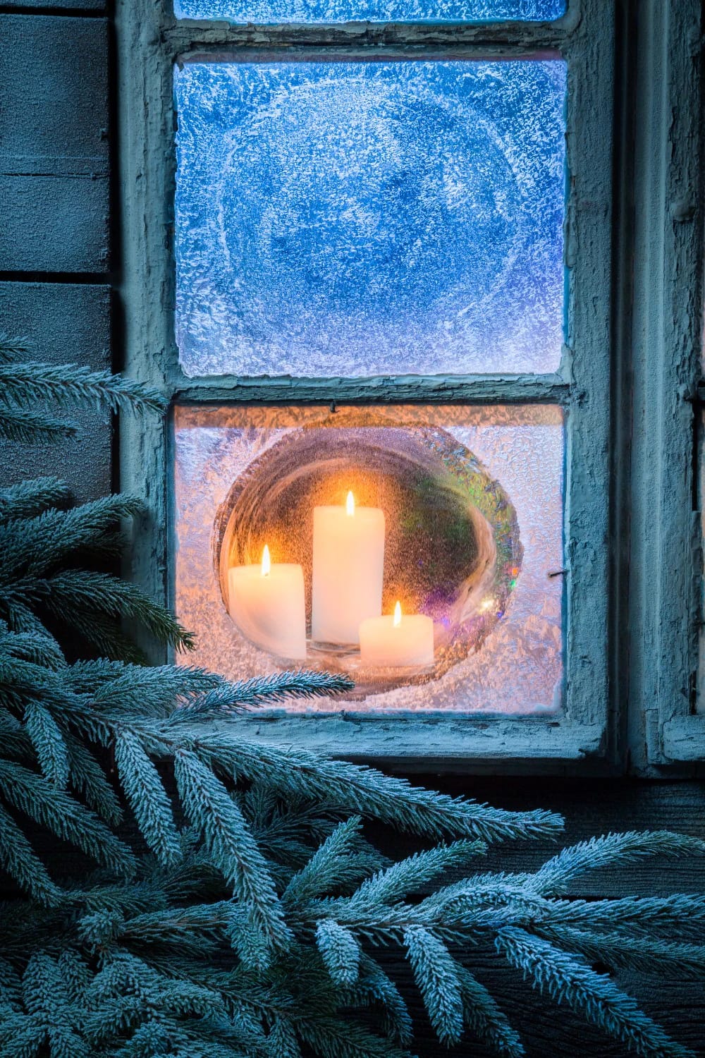 backlight the frost instead of hanging more lights on the glass 1