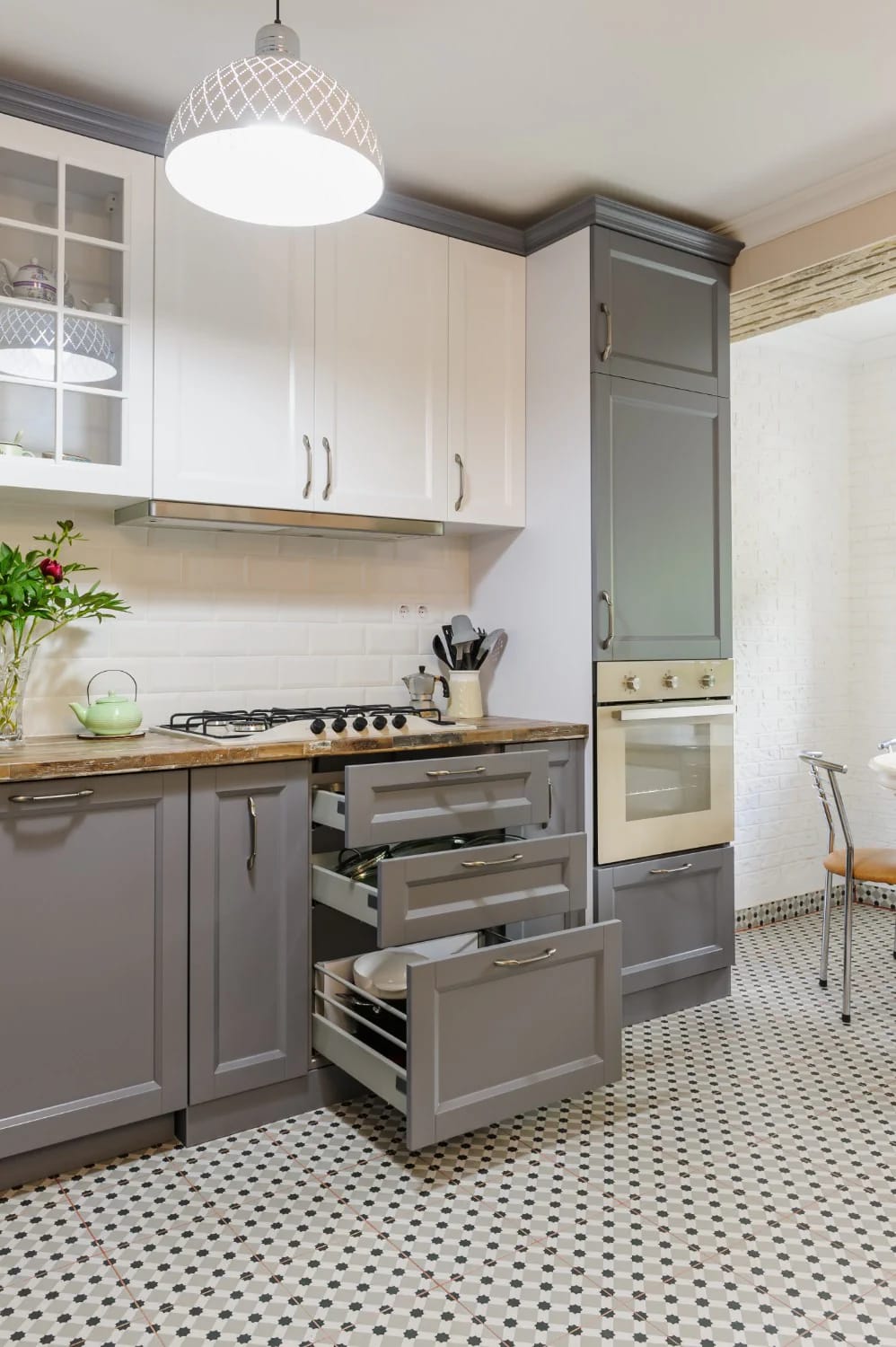 neutrals that have a temperature, not just a shade 1
