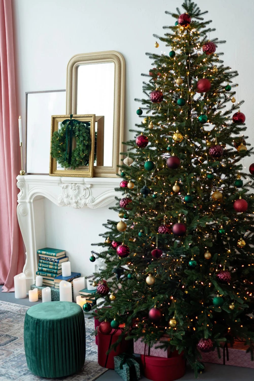 Modern Traditional Christmas Decor That Updates Red and Green 3 start with the two colors themselves 1